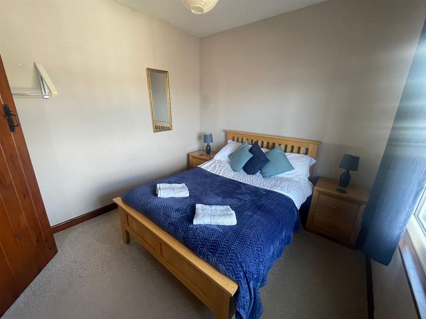 Broadview Lane, Mumbles, Swansea, SA3 4LN